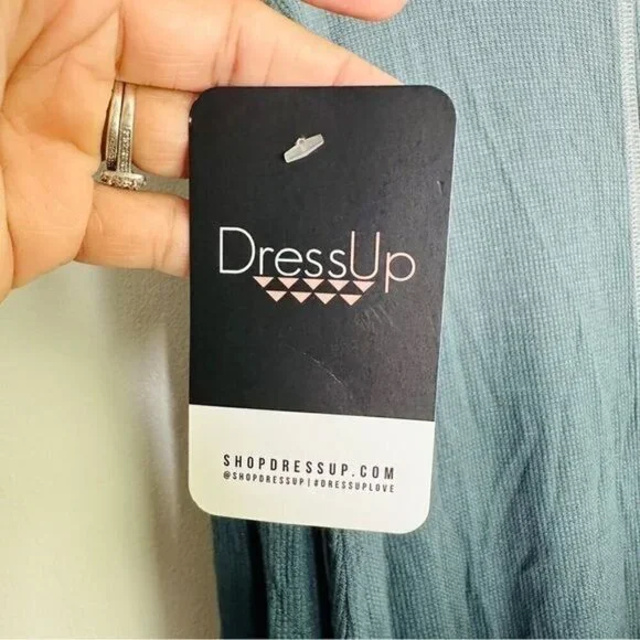 Final Touch Ombre Could Shoulders dress Size Medium - Picture 7 of 9